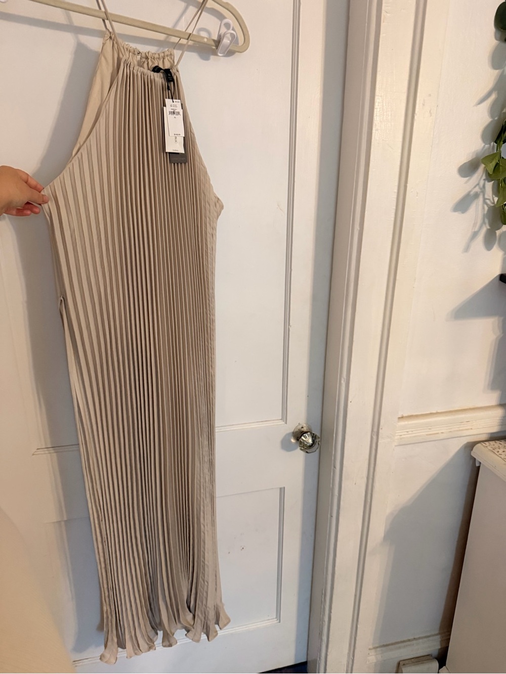 Banana Republic Cream Pleated Halter Maxi Dress - Picture 2 of 11